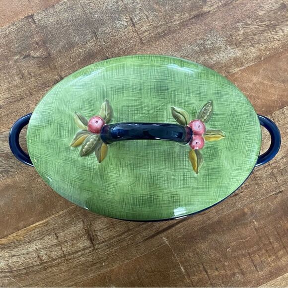 TRACY stone house farm collection covered oval casserole - Picture 3 of 5